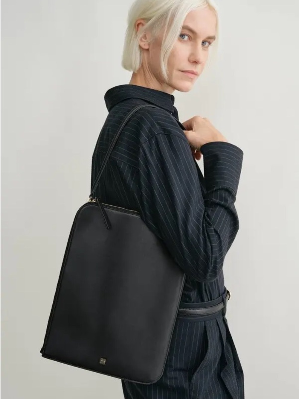 NWT TOTEME SLIM LEATHER TOTE BAG